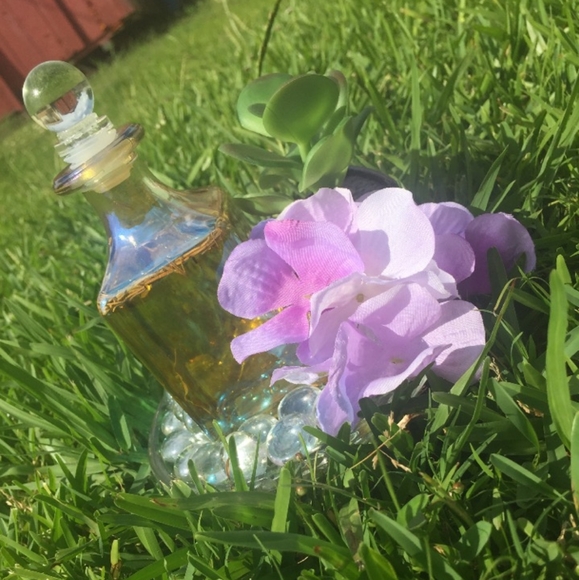 Other - Aromatherapy Body Oil